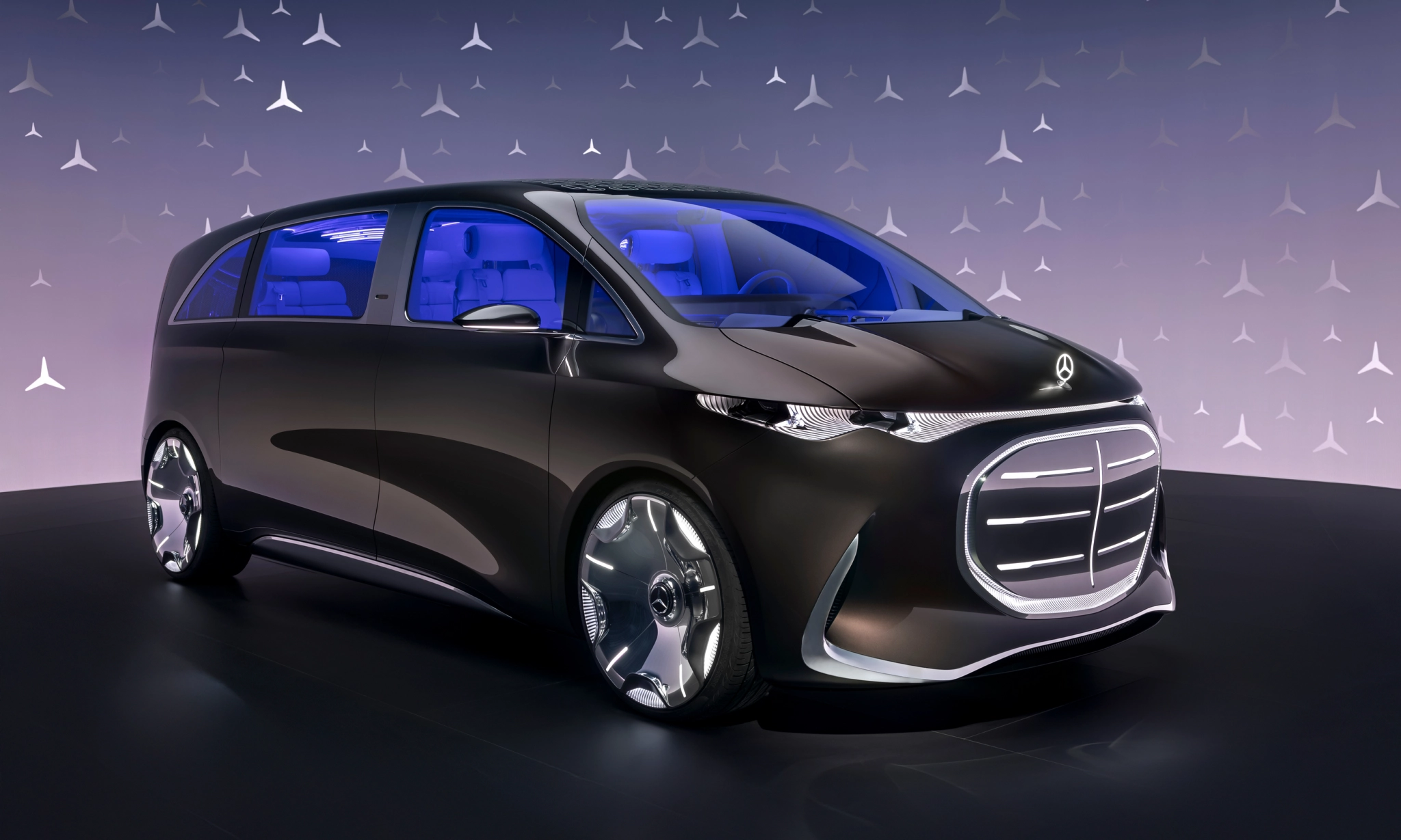 Luksuzni kombi s ekranom od 65 inča