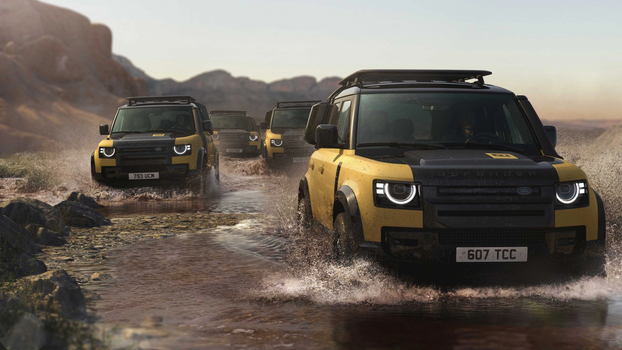 DEF 26MY TROPHY EDITION YELLOW 190625 05b