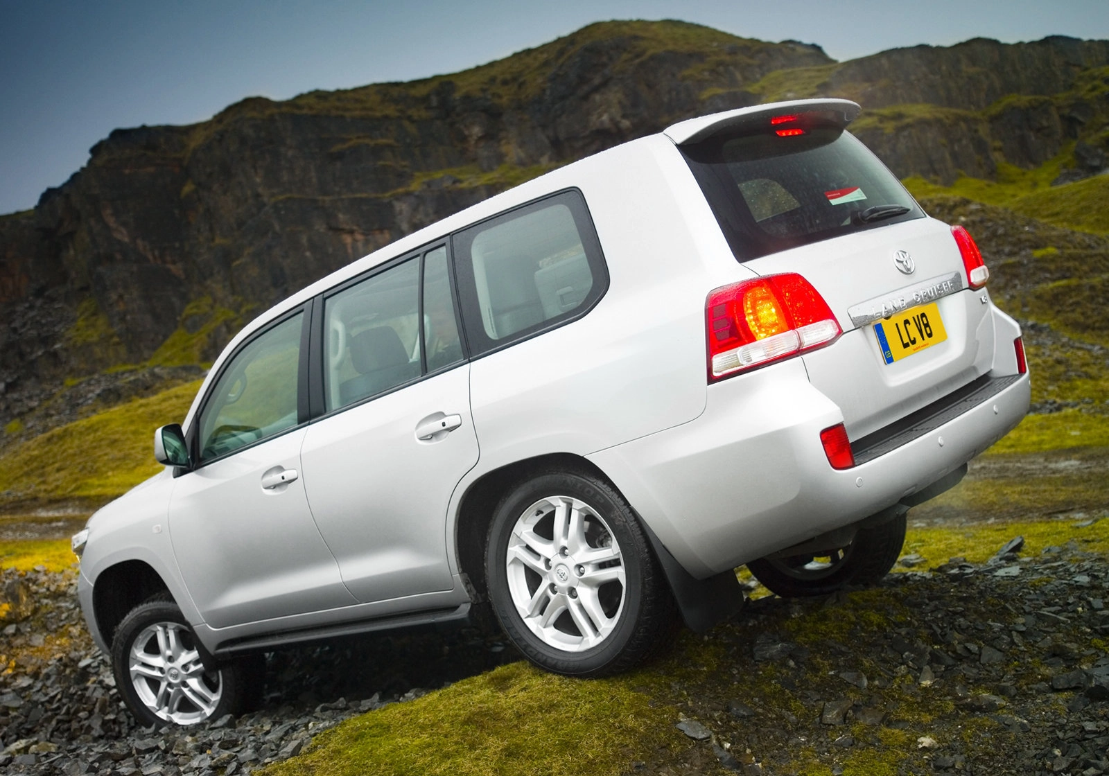 Toyota Land Cruiser V8 2008 1600 08