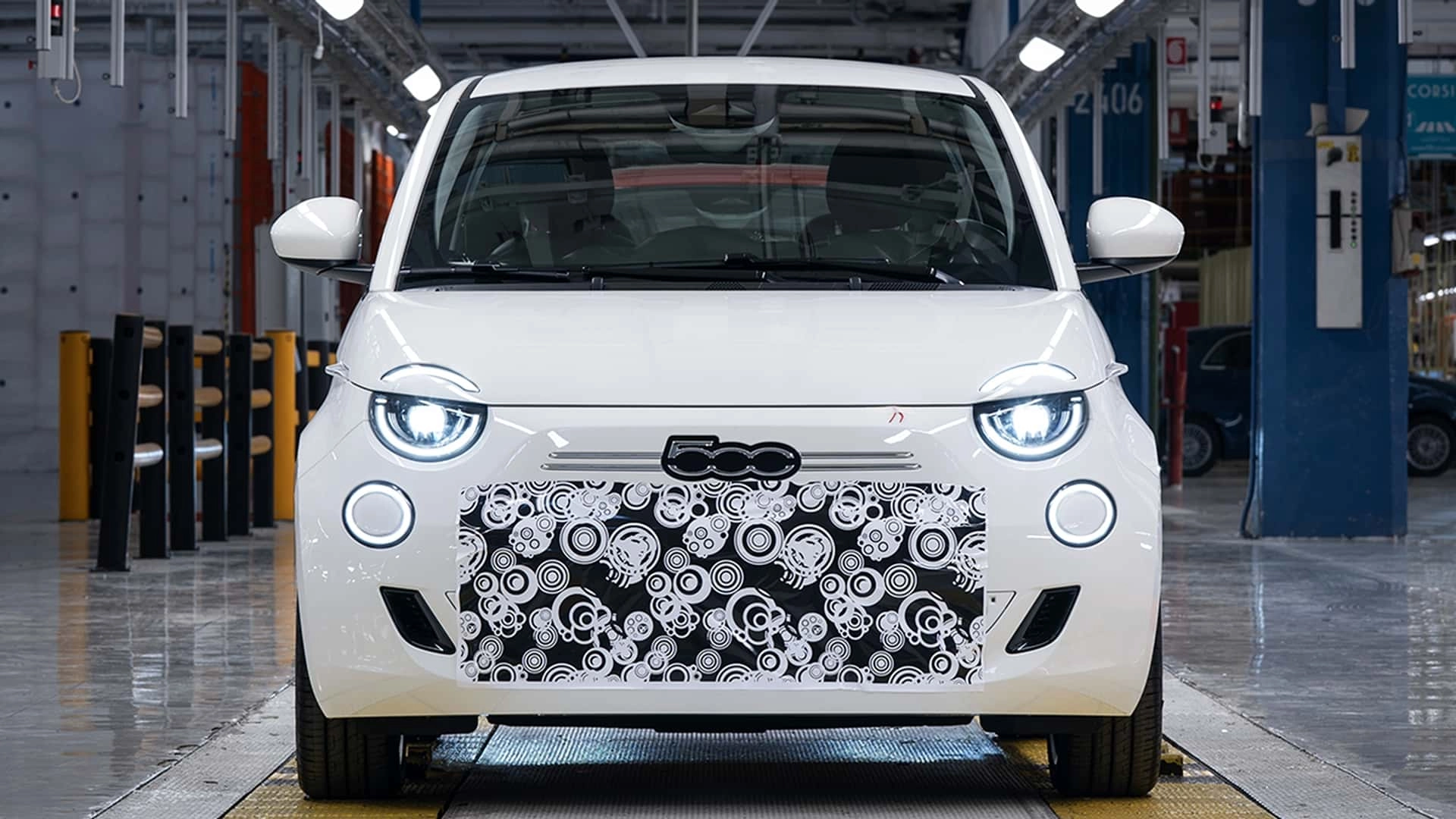 Nuova fiat 500 hybrid 2025 le prime foto