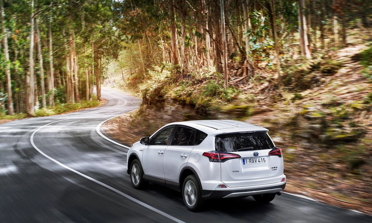 Toyota RAV4 Hybrid EU Version 2016 1280 ad1af5e307ff4e138e967578f246529917