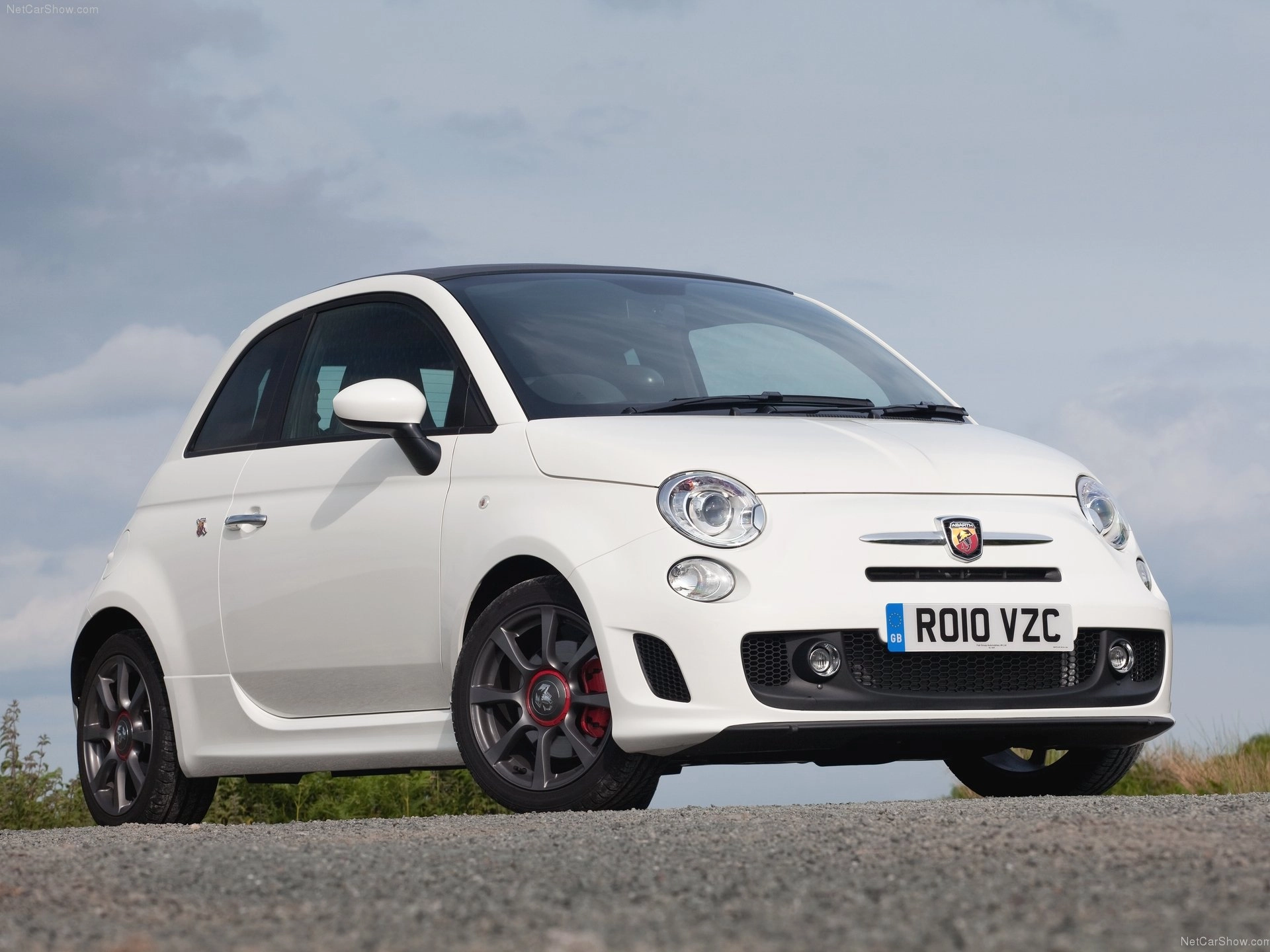 Fiat 500C Abarth 2011 wallpaper