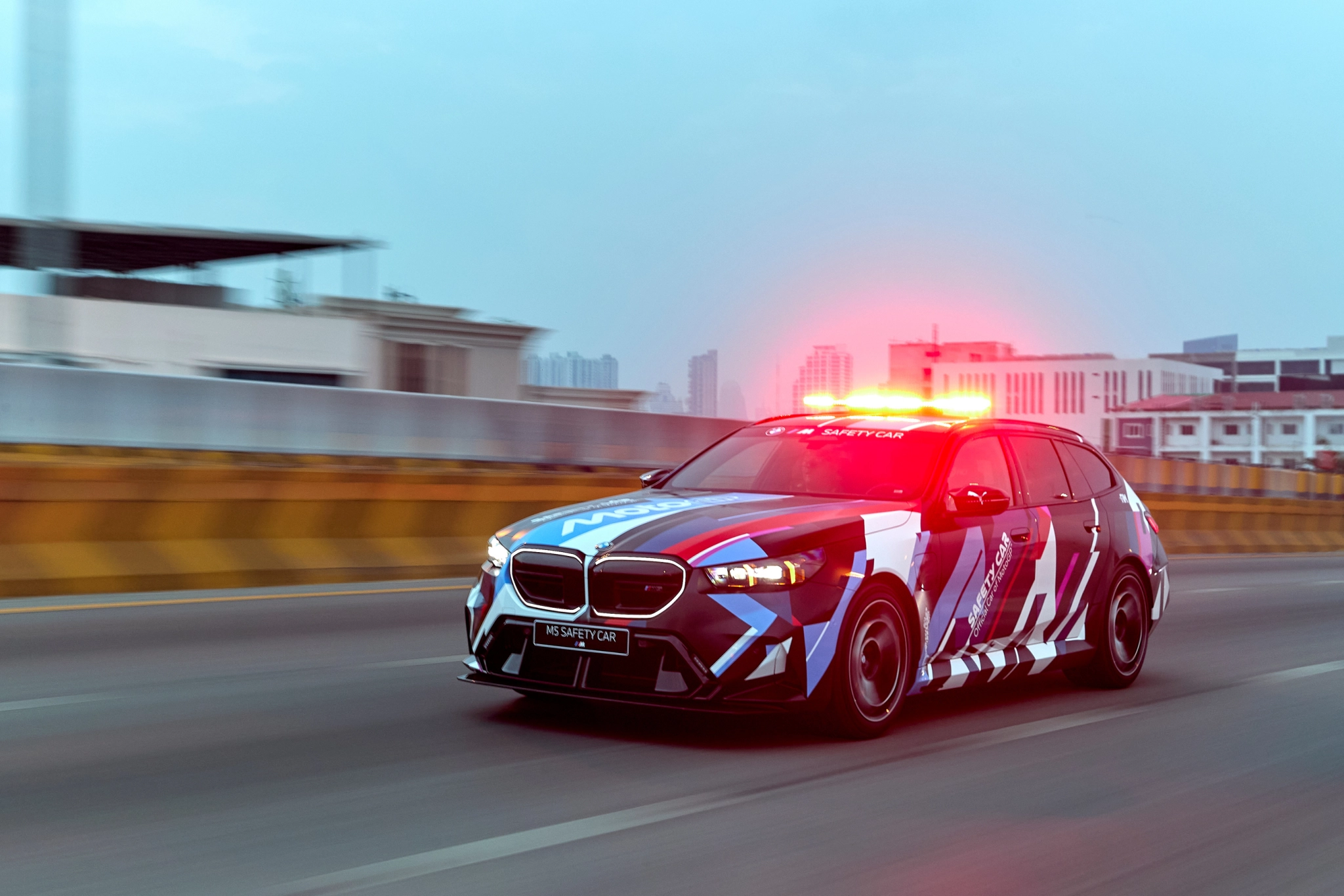 BMW M5 specijalno za MotoGP