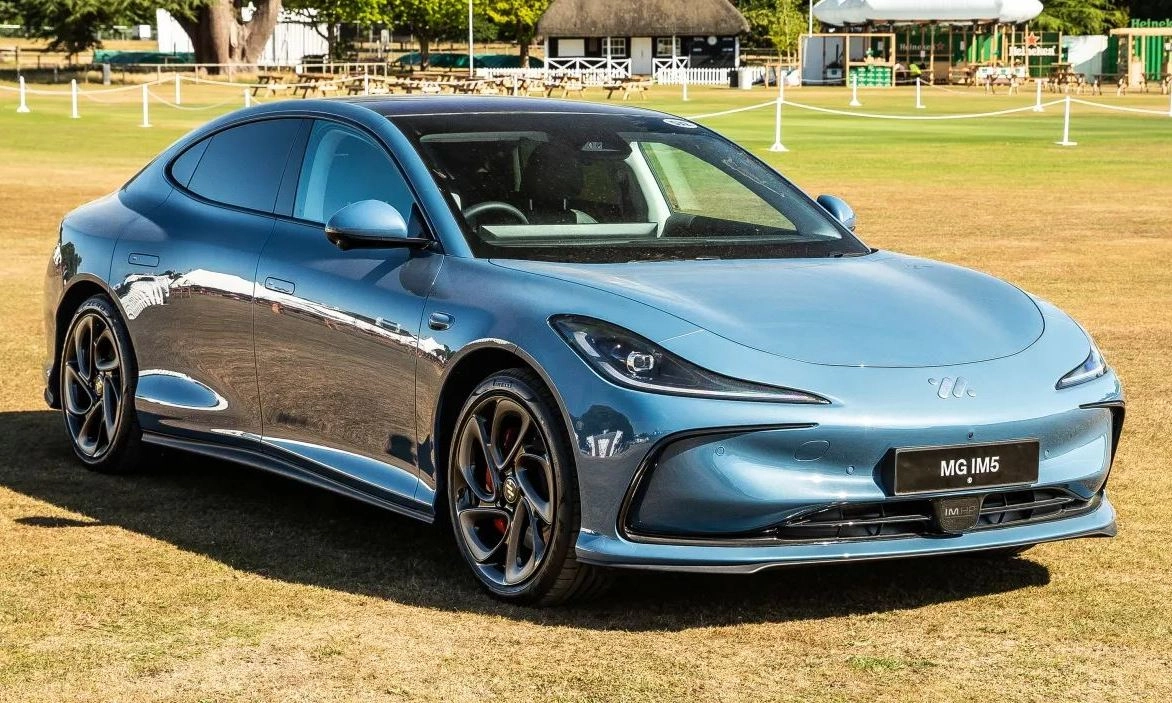 Kineski napad na Teslu Model 3