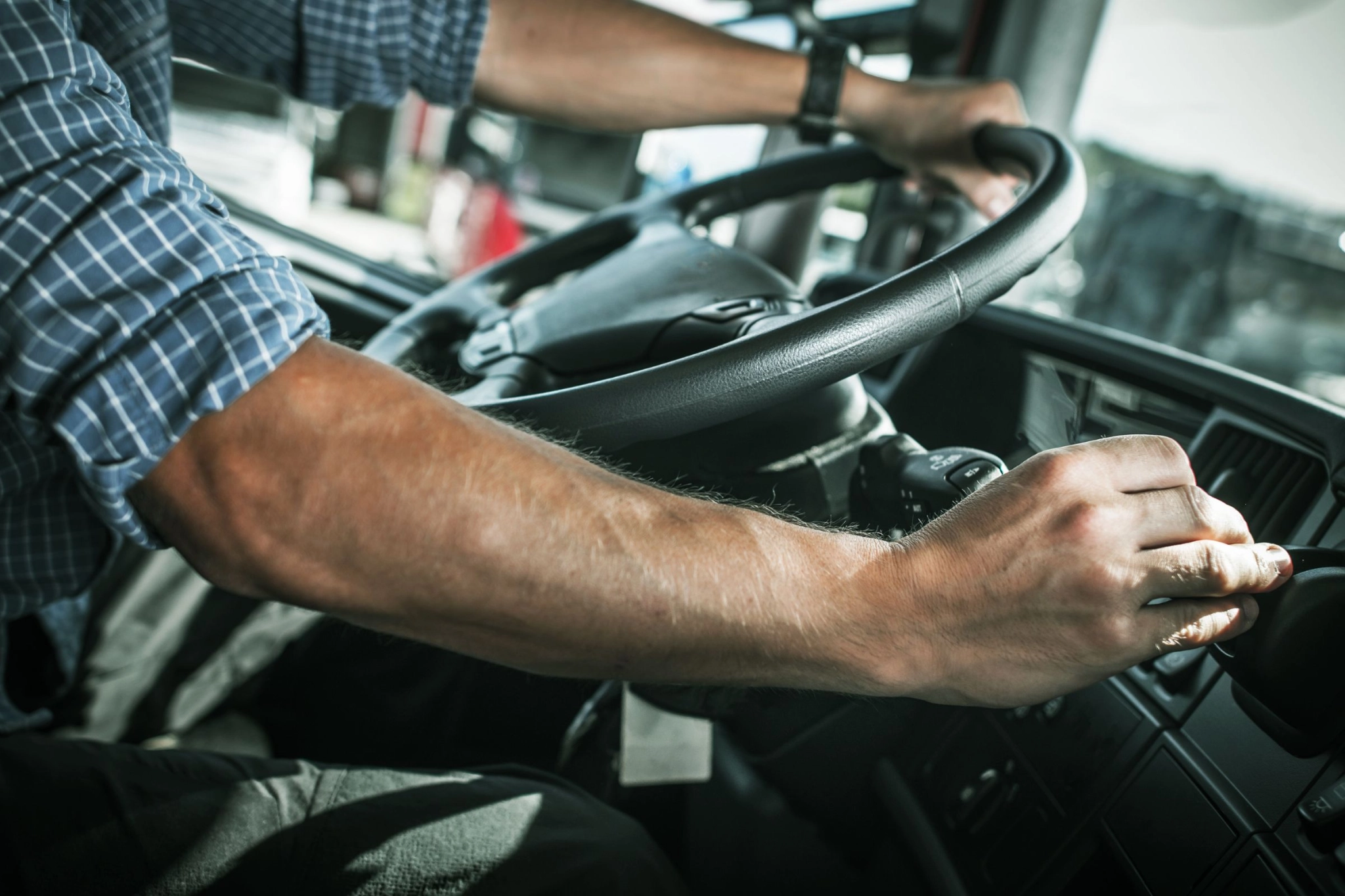 The Importance of Defensive Driving Techniques for Commercial Drivers