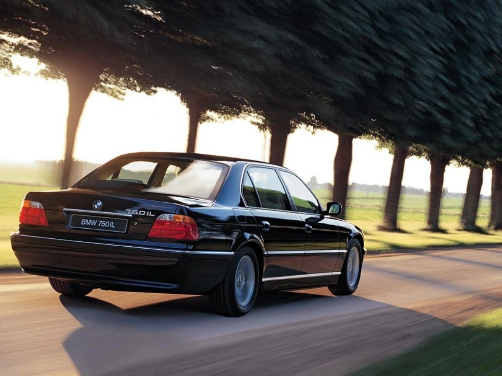BMW 7 Series E38 780 37