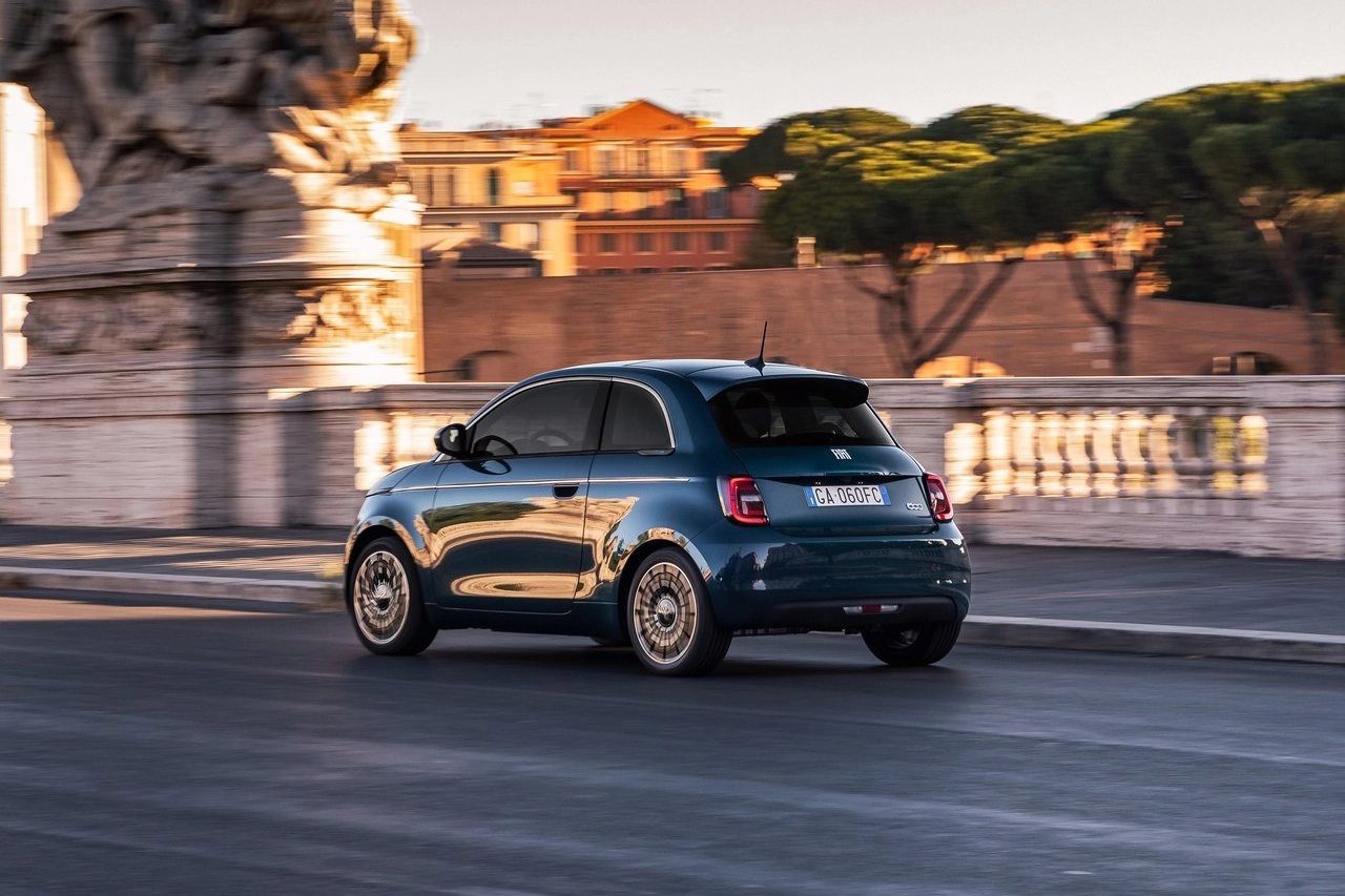Fiat 500 La Prima 2021 1280 60f84d8f9d4072fa20386939d0b0a71b86