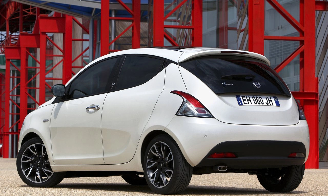 Lancia Ypsilon 2012 1280 e34eee6ab7f92e63fdb941fd62f4498f8a