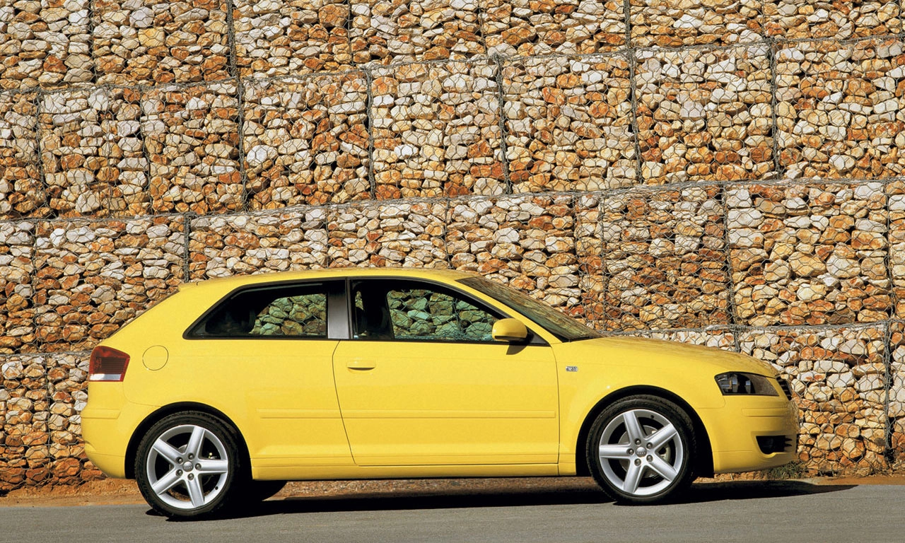 Audi A3 3 door 2003 1280 53b7e00b05f2f7cd6976e04da273b71b56