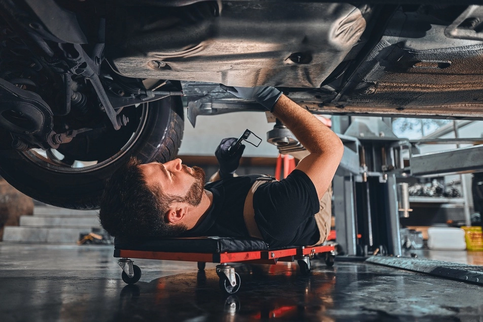 4 benefits of hiring a professional certified mechanic