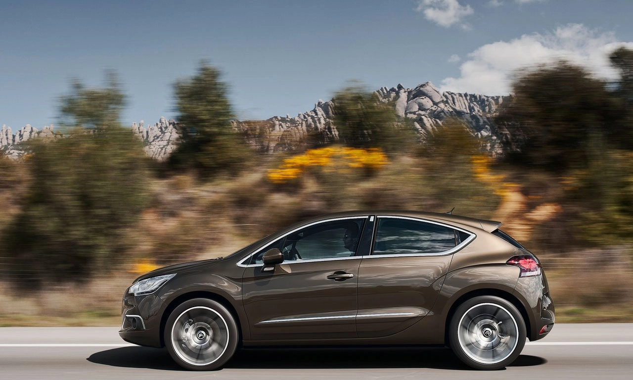 Citroen DS4 2012 1280 087896d4849c07ffe9fbd37ac12dd1303f